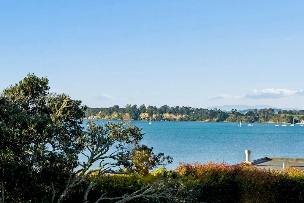 Glendowie 3房  Sea Views, School Zones & Seriously Good