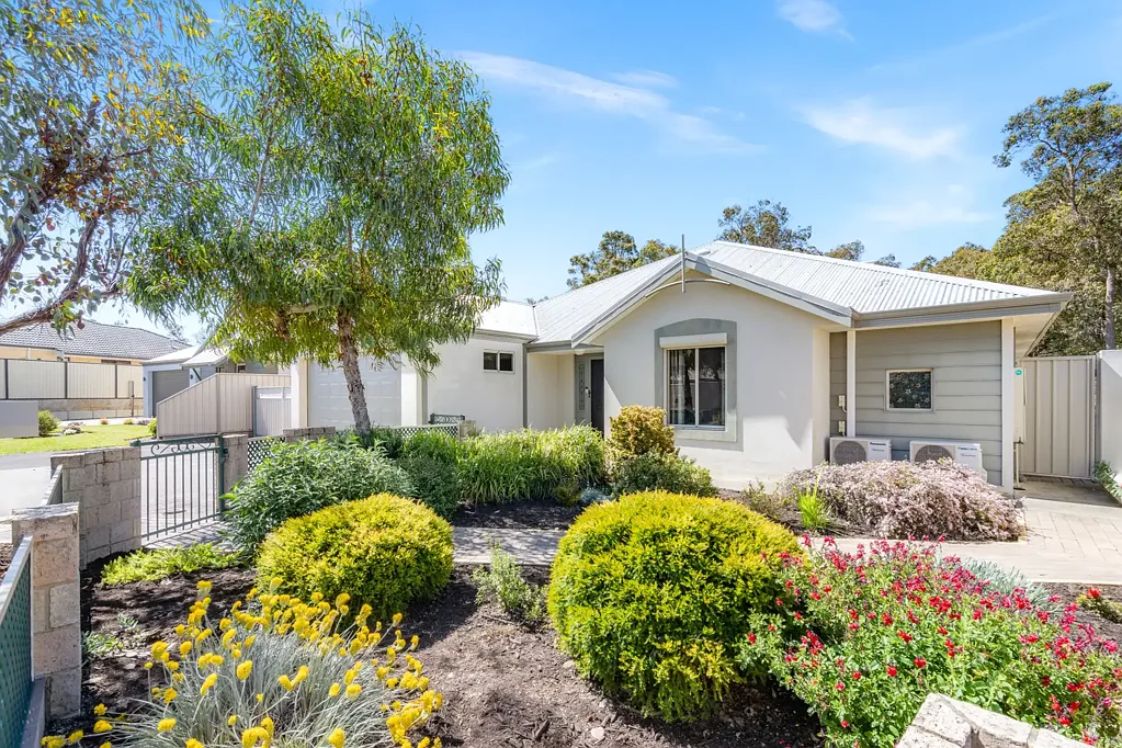 8 Kwenda Loop, Capel, WA 6271