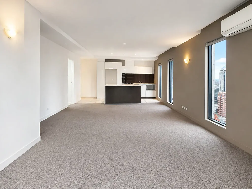 Stylish Melbourne CBD Apartment – Newly Painted with Brand New Carpets