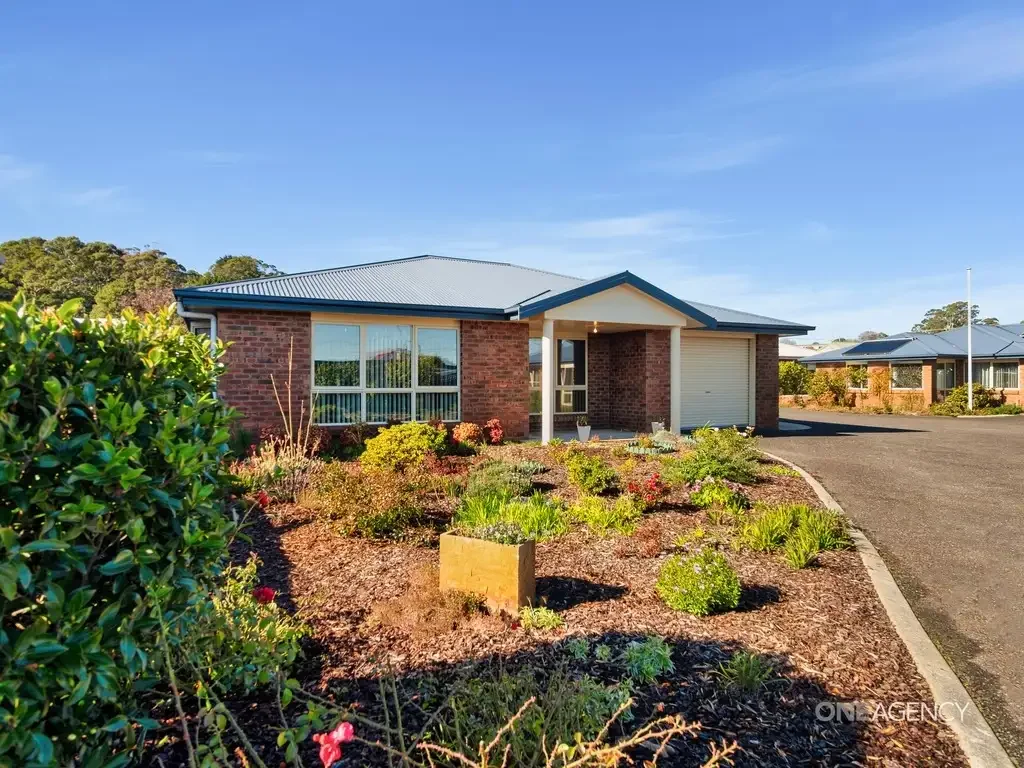 Smithton 2 Bedroom Low-Maintenance Living In The Heart Of Smithton
