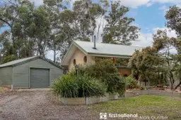 320 Lowes Road, Healesville