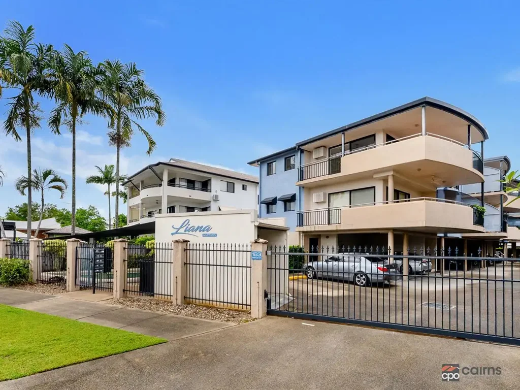 Manunda 2部屋 Top Floor Apartment close to City