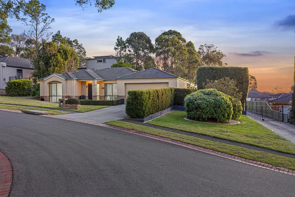 Mount Helen 4 Bedroom Spacious Family Living on a Grand 1208m² Allotment!