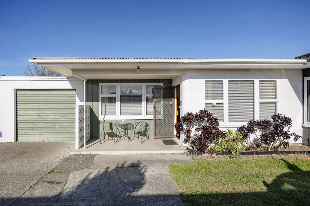 Hastings 2Moenga Nest or Invest