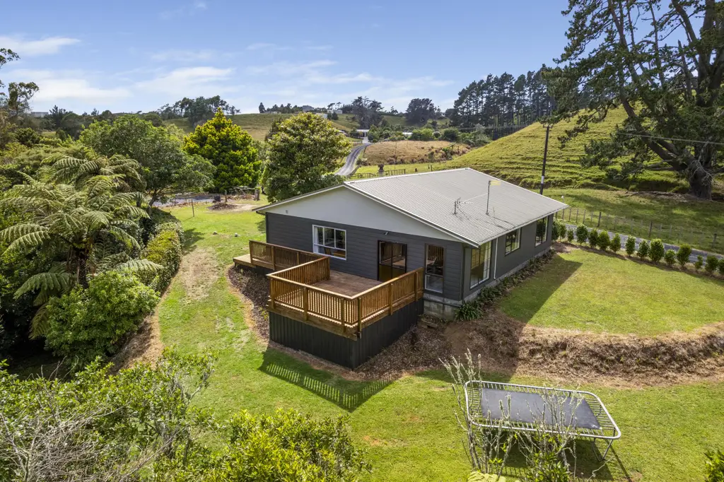 Hillsborough 3ਬੈੱਡਰੂਮ Prime location - incredible potential!