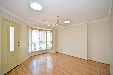 6/24 Bega Street, Pendle Hill, NSW 2145, 2房, 1浴, Unspecified