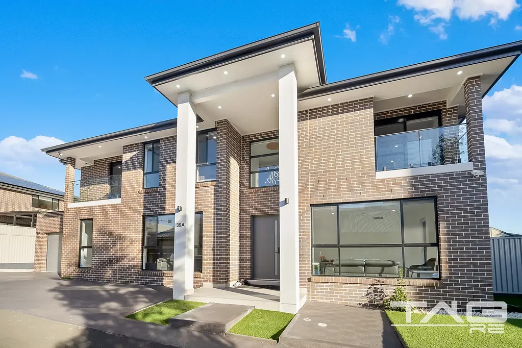 Wentworthville 4Habitaciones 1.5 YEAR OLD MODERN HOME