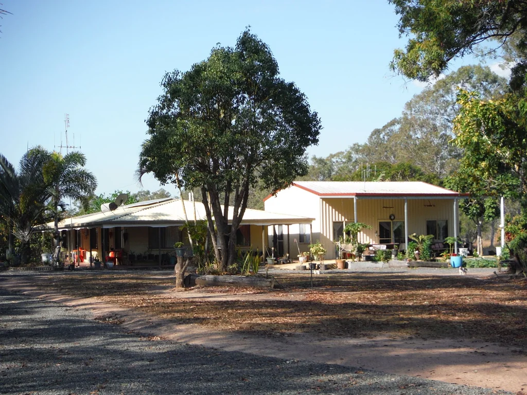 Yandaran  SELF SUFFICIENT COUNTRY LIFESTYLE AWAITS YOU!