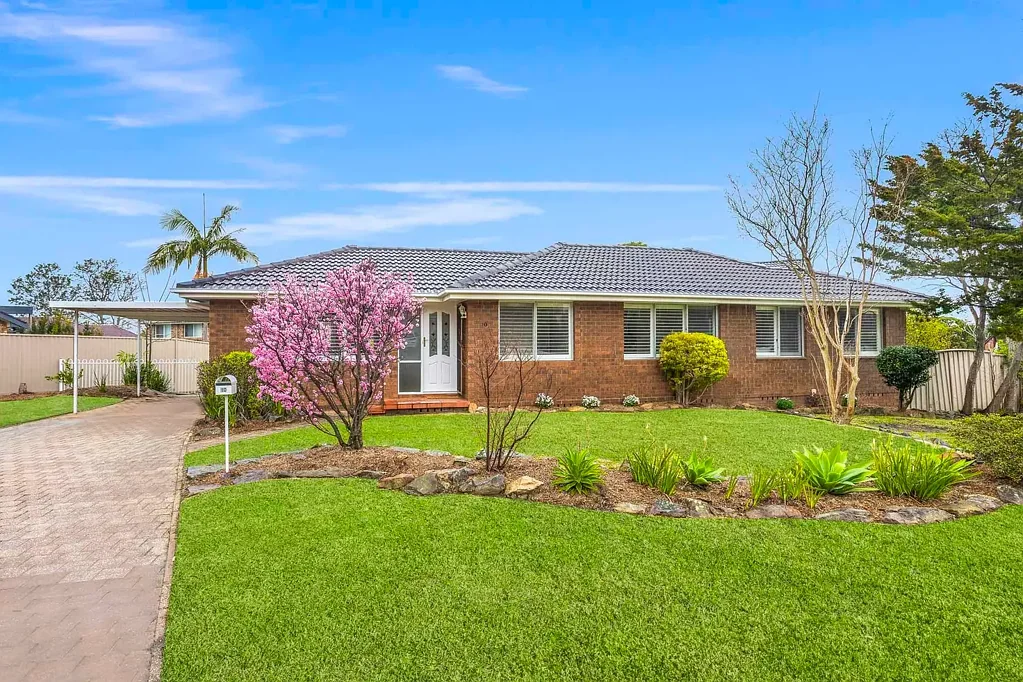 10 Reid Place, Illawong, NSW 2234