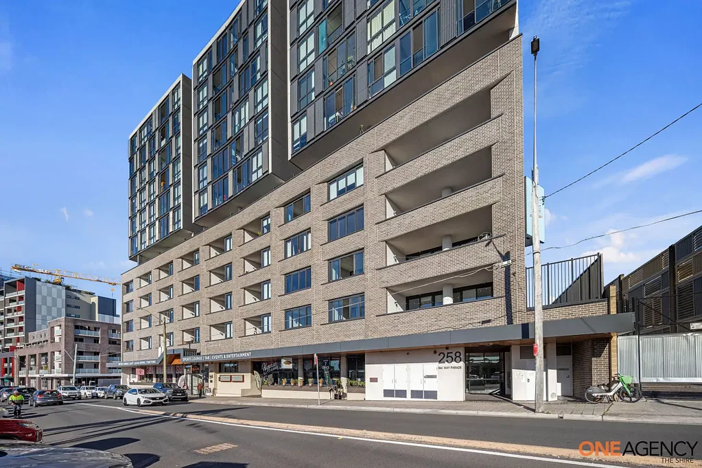 MODERN APARTMENT