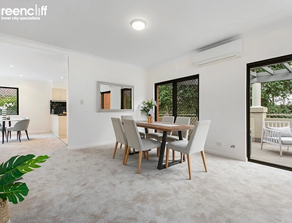 8/139-141 Burns Bay Rd, Lane Cove, Lower North Shore, 3 chambres, 2 salles de bain, Apartment
