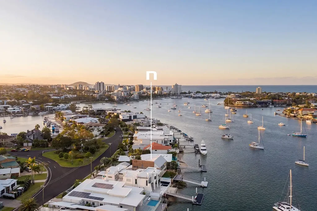 Mooloolaba 5Habitaciones PRESTIGIOUS MAIN RIVER BLOCK: RENOVATE OR REBUILD