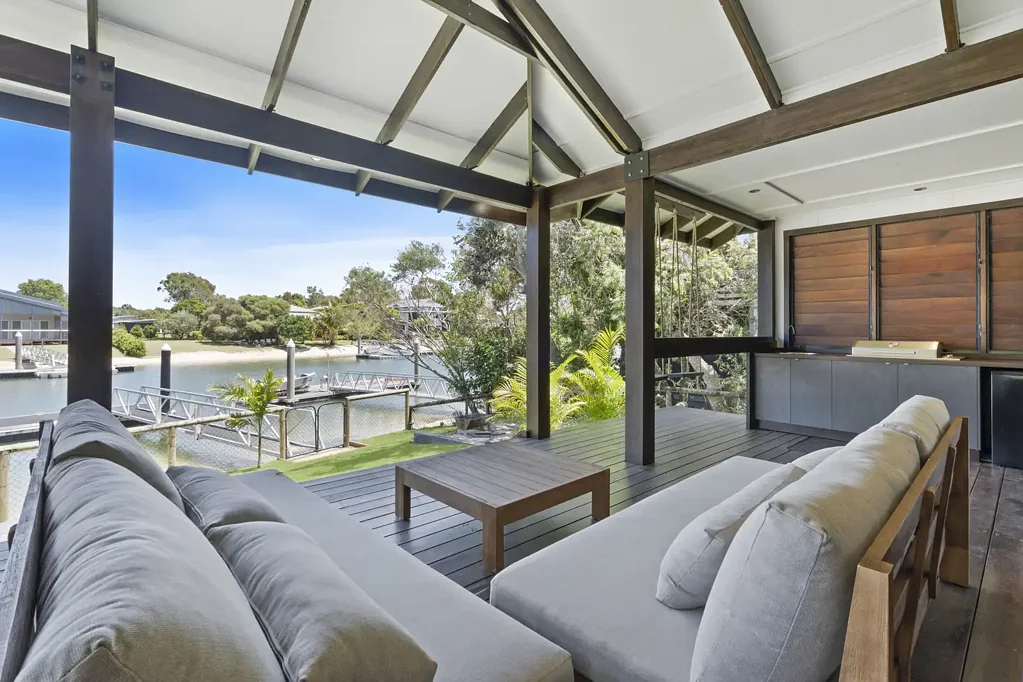 South Stradbroke 4Moenga Luxurious Waterfront Retreat - South Stradbroke Island