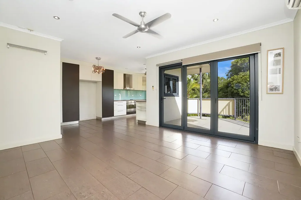 Modern Apartment in Magnificent Marrara - A Golfer's Dream