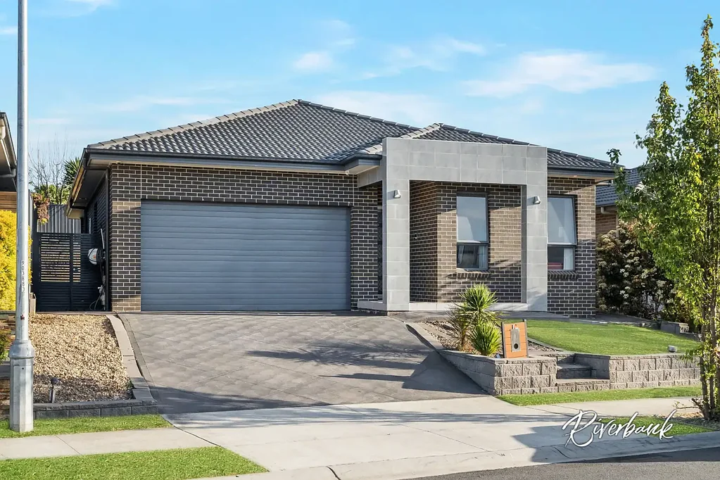 12 Kenway Street, Oran Park, NSW 2570