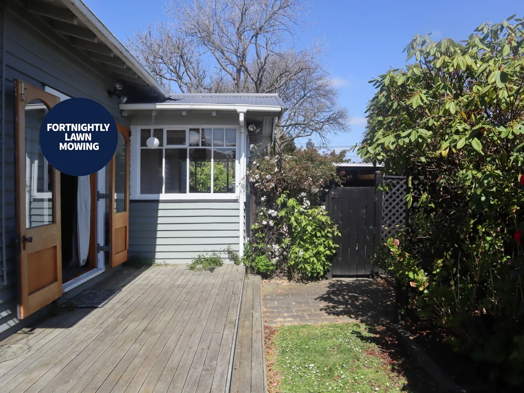 Charming 3 bed character home down lovely street