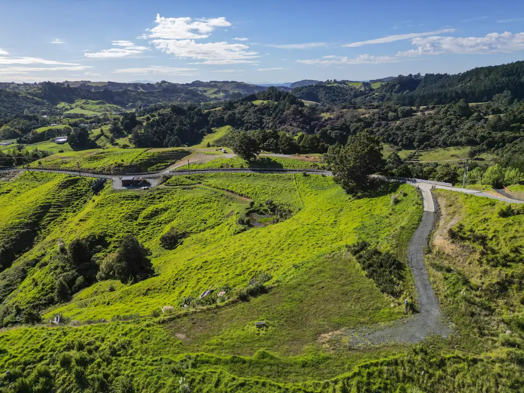 Puhoi Three elevated blocks all with stunning views