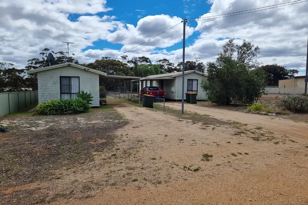 11 Daw Street, Ravensthorpe, WA 6346