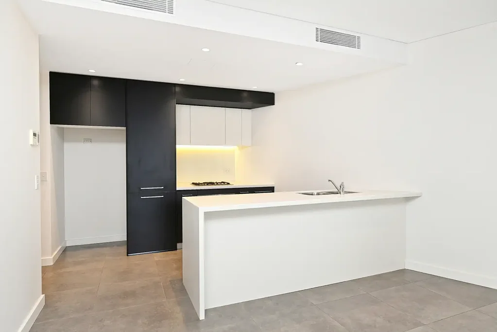 Spacious Modern Two Bedroom Two Bathroom Apartment