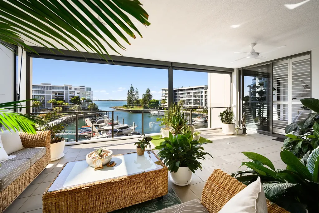 Hollywell 3Kwarto Broadwater Views & Resort Living  New opportunity in Allisee, Hollywell