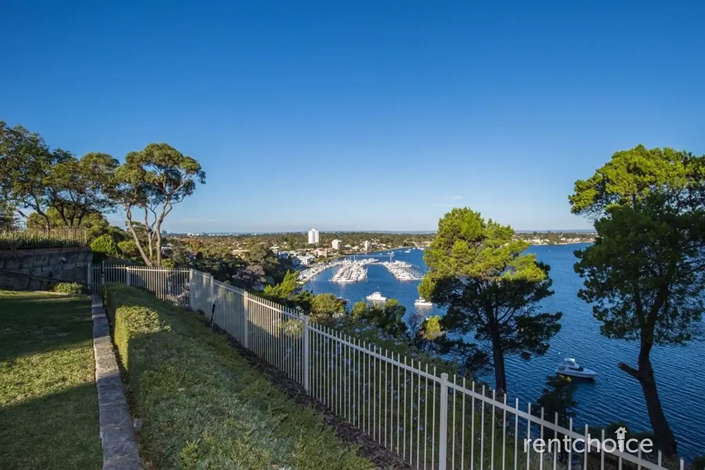 River Views in the heart of Claremont!