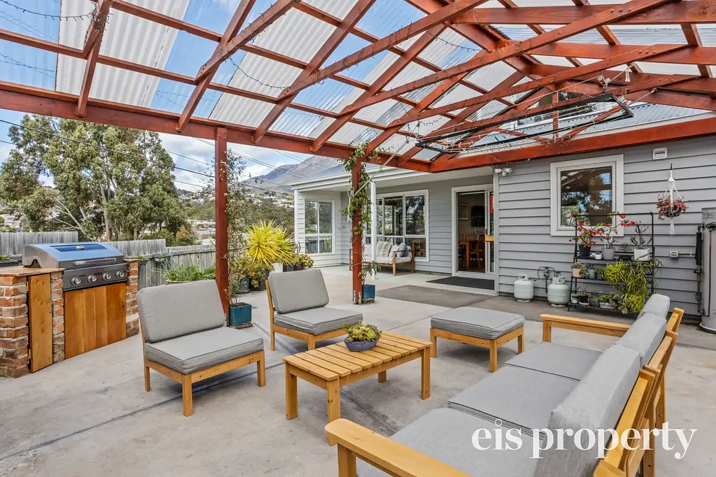 9 Wilks Road, Lenah Valley, TAS 7008