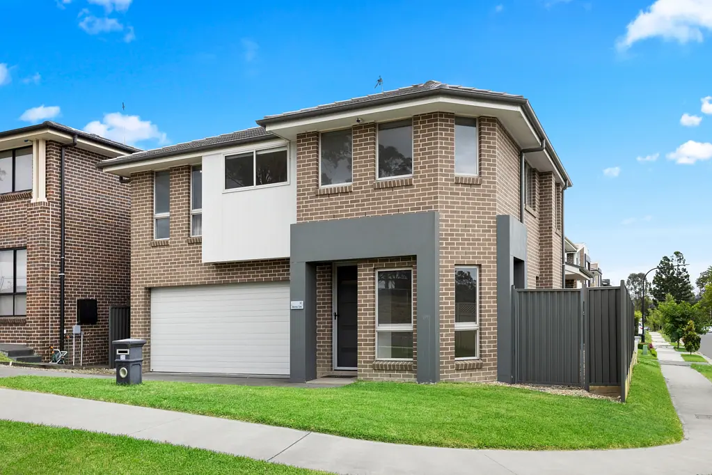 Schofields 4部屋 Exceptional 4-Bedroom Home in Prime Schofields Location