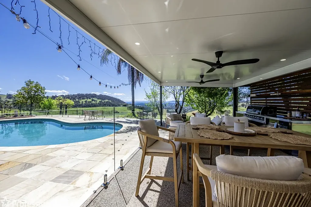 Wodonga 5 Slaapkamer PARADISE ON WODONGA’S FRINGE!!