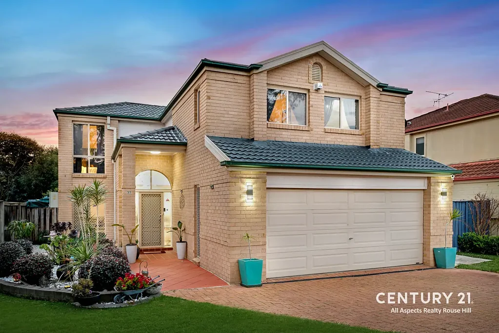 Beaumont Hills 4બેડરૂમ Exceptional Family Living in a Prime Beaumont Hills Location