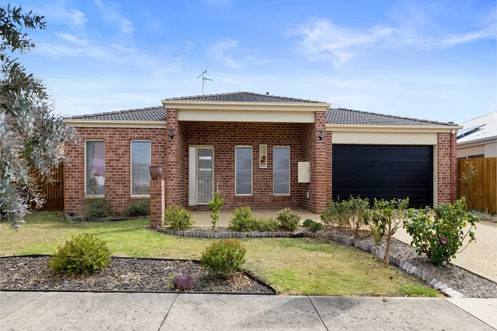 Inverloch 4ห้องนอน Coastal Comfort and Family Living at 98 Meanderri Drive