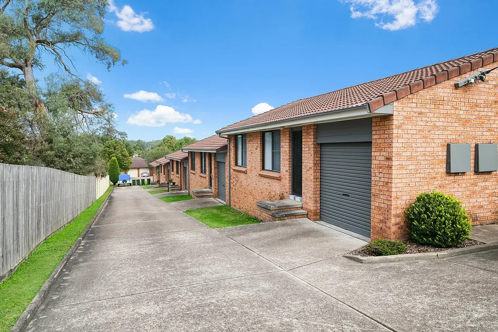 Raymond Terrace 10房  A RARE FIVE-UNIT INVESTMENT OPPORTUNITY