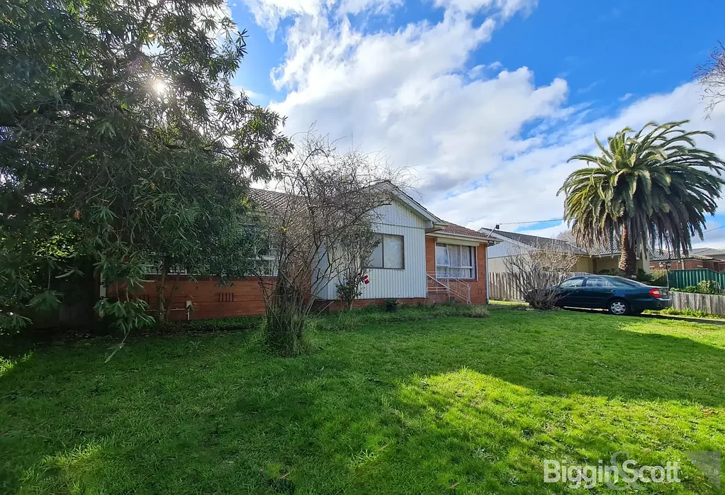 A FANTASTIC FAMILY HOME IN A GREAT LOCATION!