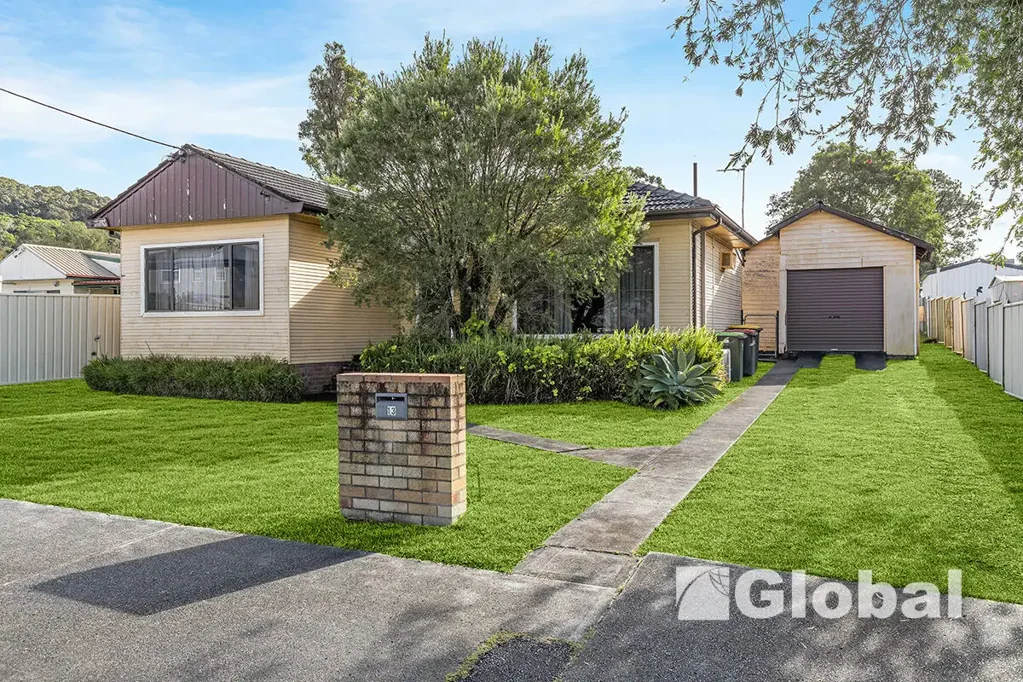 Warners Bay 3ห้องนอน Original Home in Prime Location