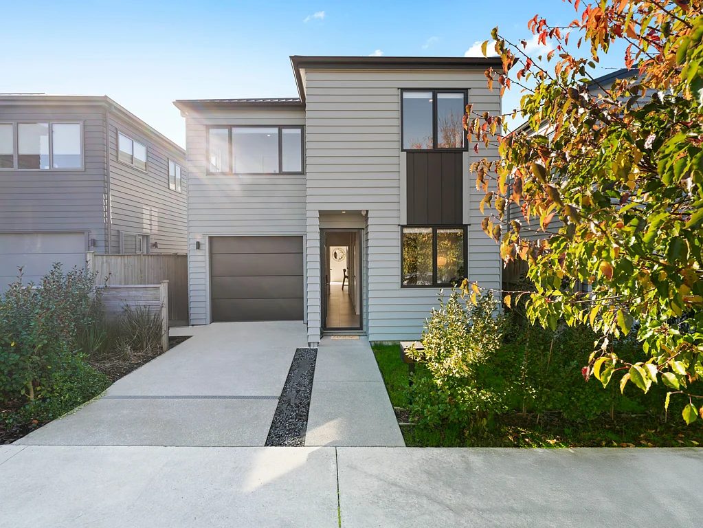 Karaka 4Kwarto Step into Karaka Living