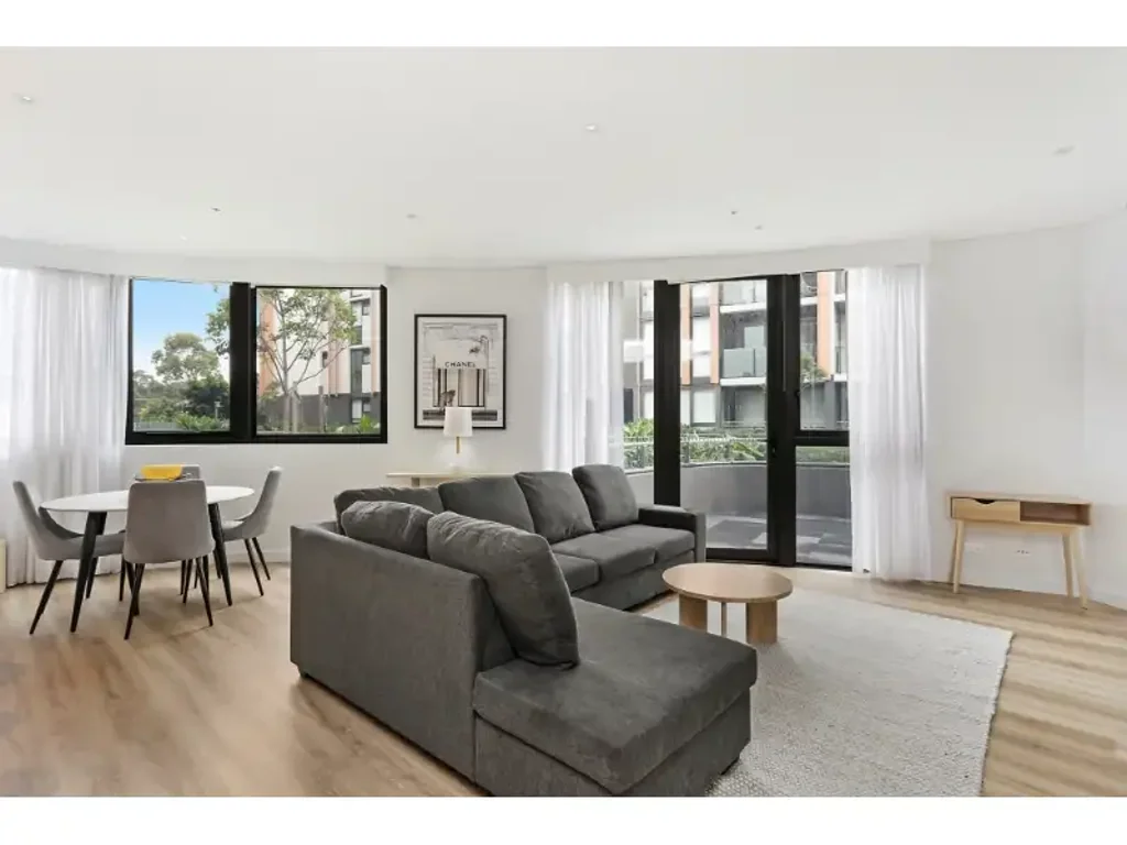 Spacious Fully Furnished 2 Bedroom + Study Apartment at The Grand Eastlakes, The Jewel of the East!