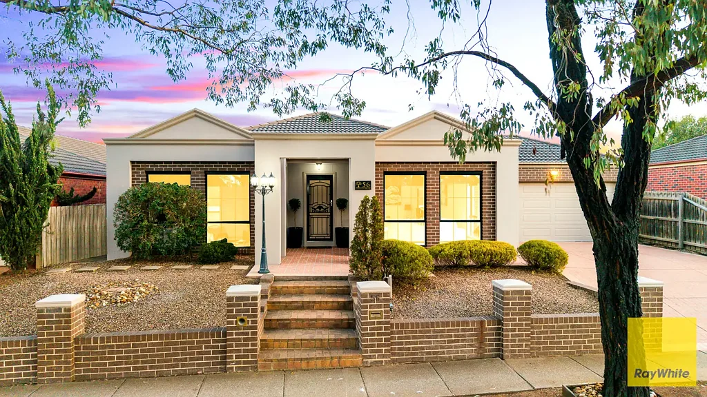56 Thomas Carr Drive, Tarneit, VIC 3029