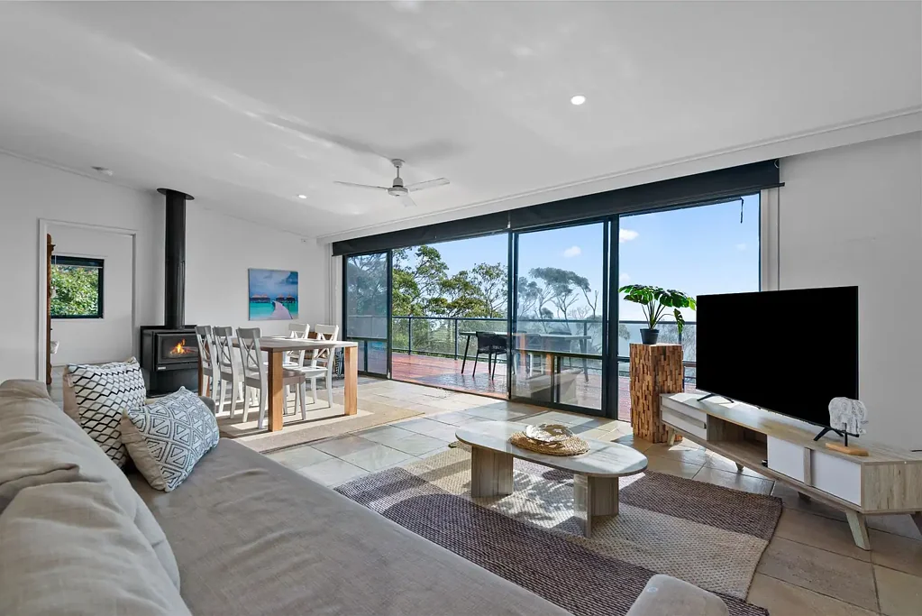 Panoramic Bay Views