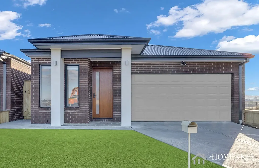 Modern Family Comfort in the Heart of Beveridge