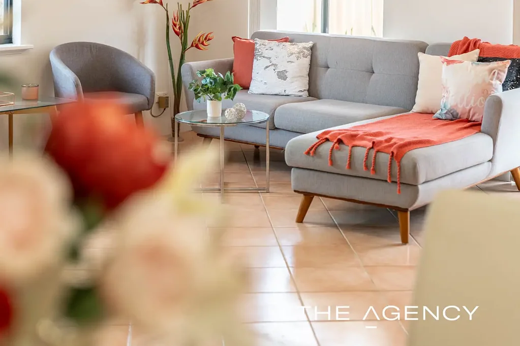 Cannington 4 Bedroom Spacious, Stylish & Convenient