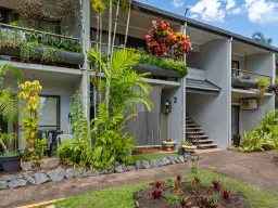 2/451-455 Severin Street, Manunda