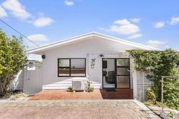 10B Penton Road, Stanmore Bay