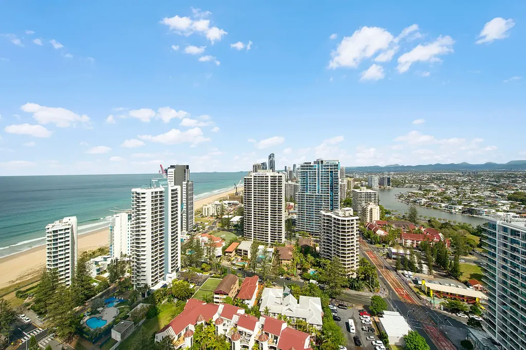 Surfers Paradise 2침실 Pacific Ocean, Main River and Hinterland views in Q1