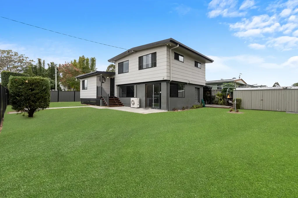 Deception Bay 3房 湾边地段 607m²宽地 多区生活 家庭友好 太阳能 33块电池板 Bayside Opportunity with Space, Versatility & Lifestyle Appeal
