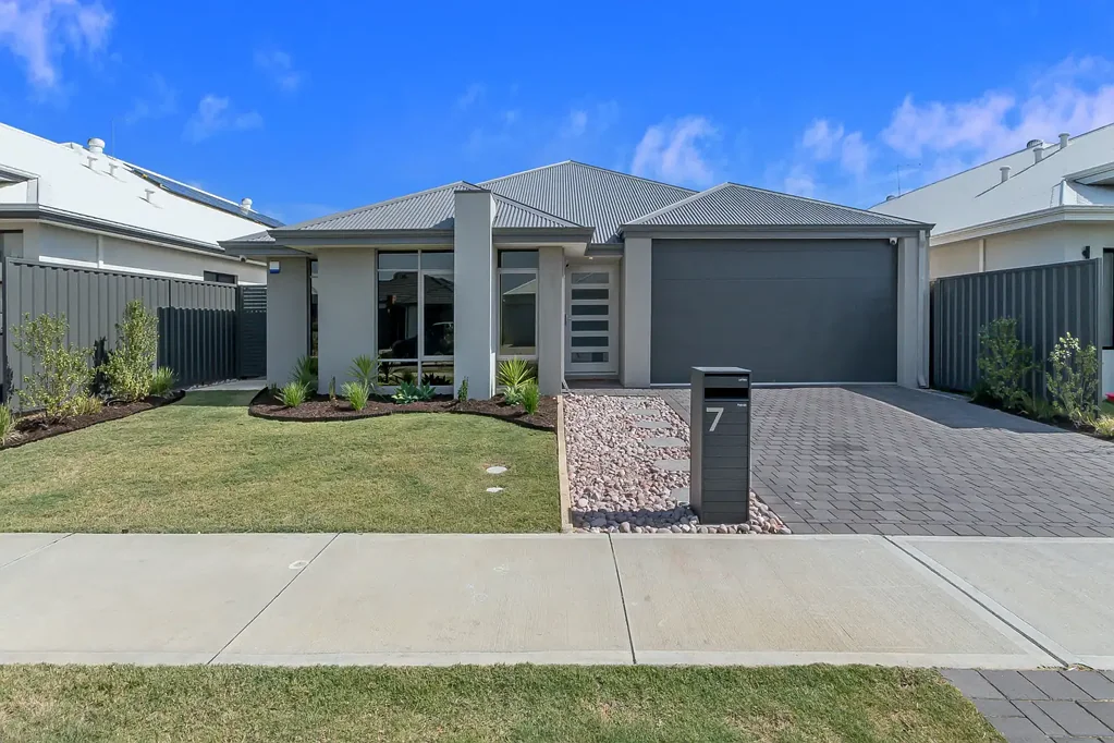 Southern River 4غرفة نوم Modern Family Living with Style, Space & Security in Southern River