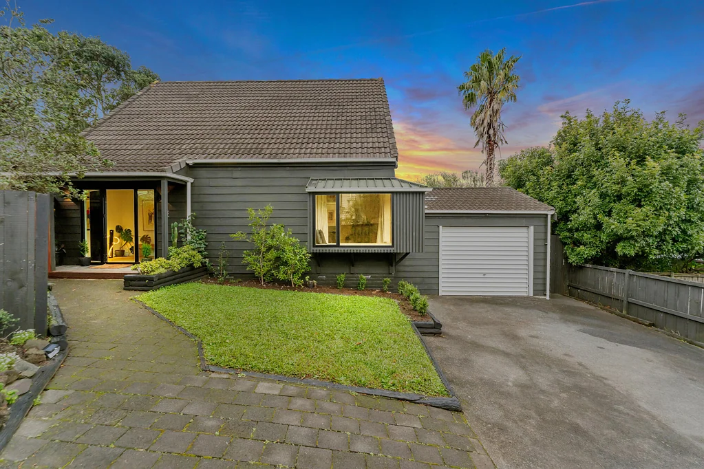 Sunnynook 3chambre Space, Style & Superb School Zones