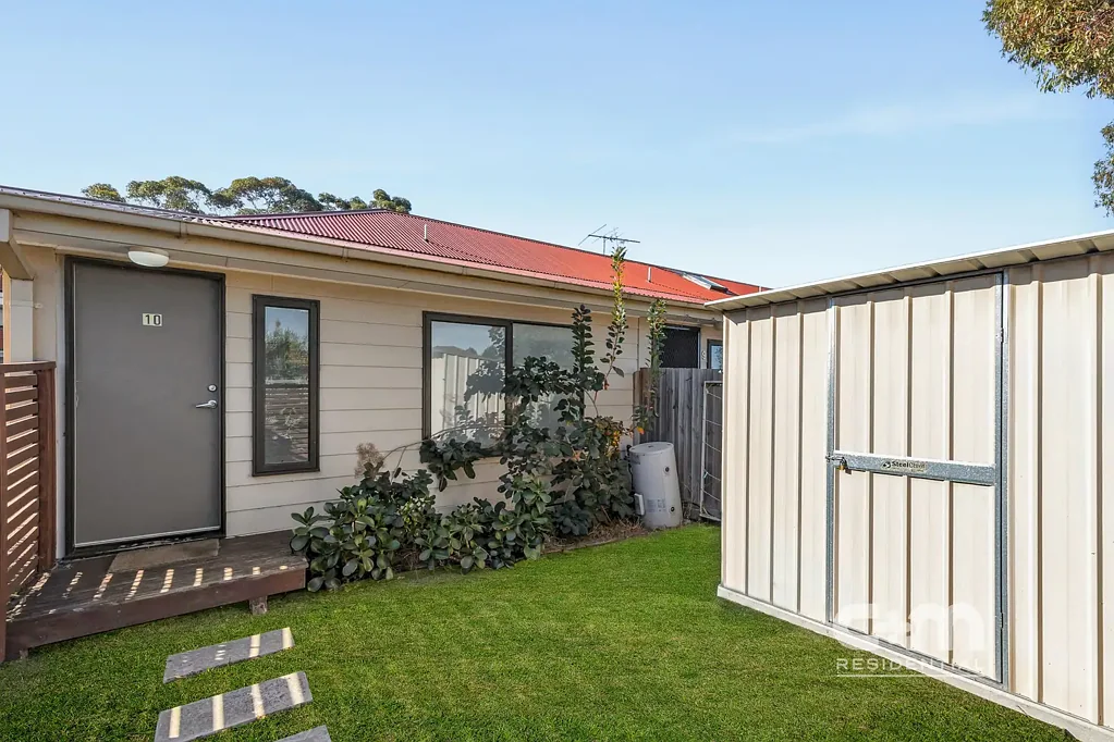 10/14 Caringa Street, Hadfield, VIC 3046