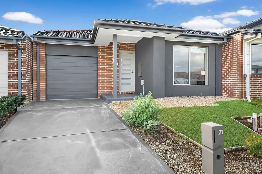 21 Mediterranean Avenue, Clyde, VIC 3978