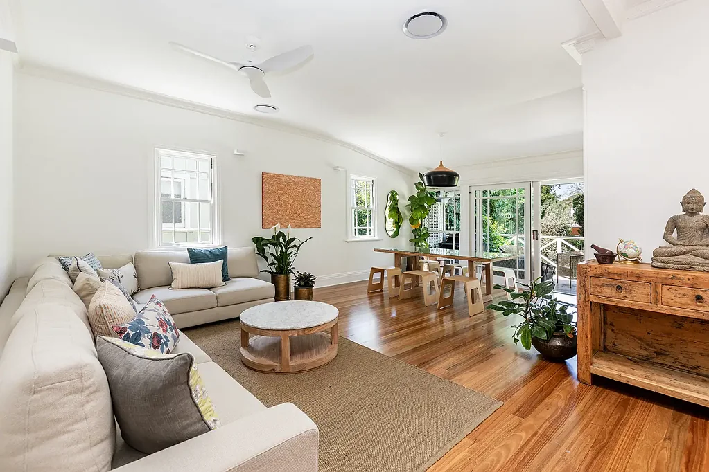 Move-In Ready Family Home with Maintained Garden in Summer Hill