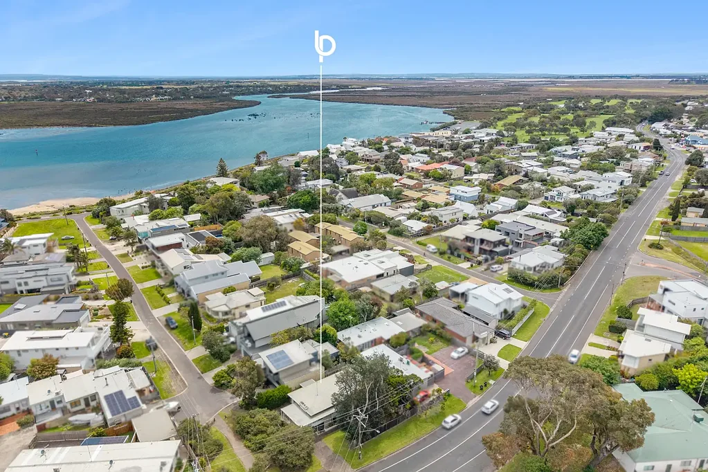 Ocean Grove 3બેડરૂમ A Dream Location Packed With Potential
