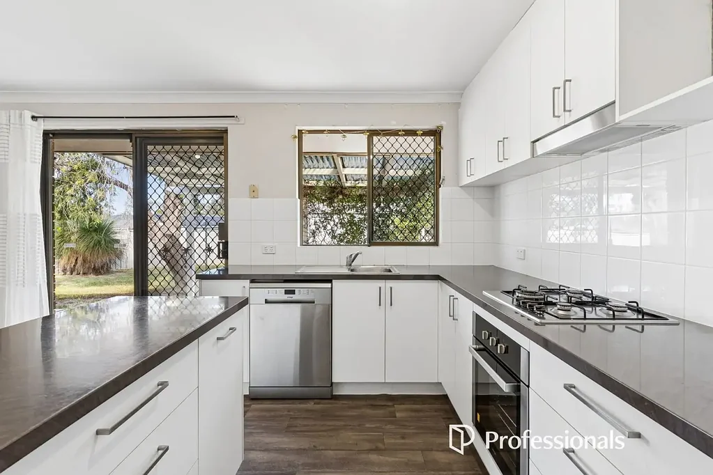 Charming 3-Bedroom Home with Modern Upgrades & Spacious Backyard